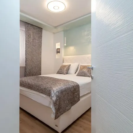 Angela Apartment