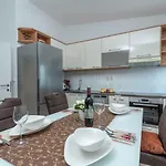 Angela Apartamento